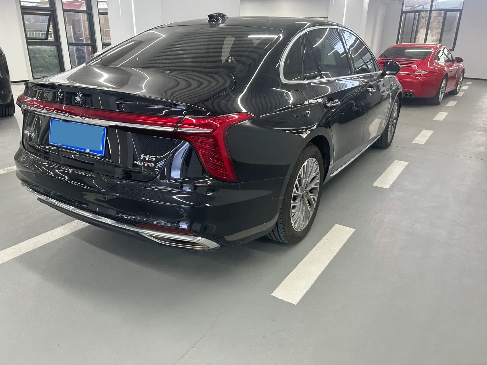 2023 HONGQI H5 thumbnail 4