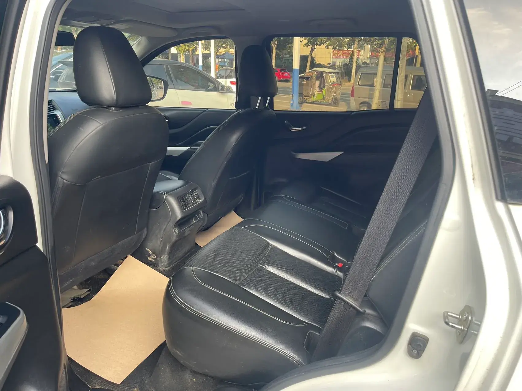 2020 NISSAN TERRA thumbnail 4