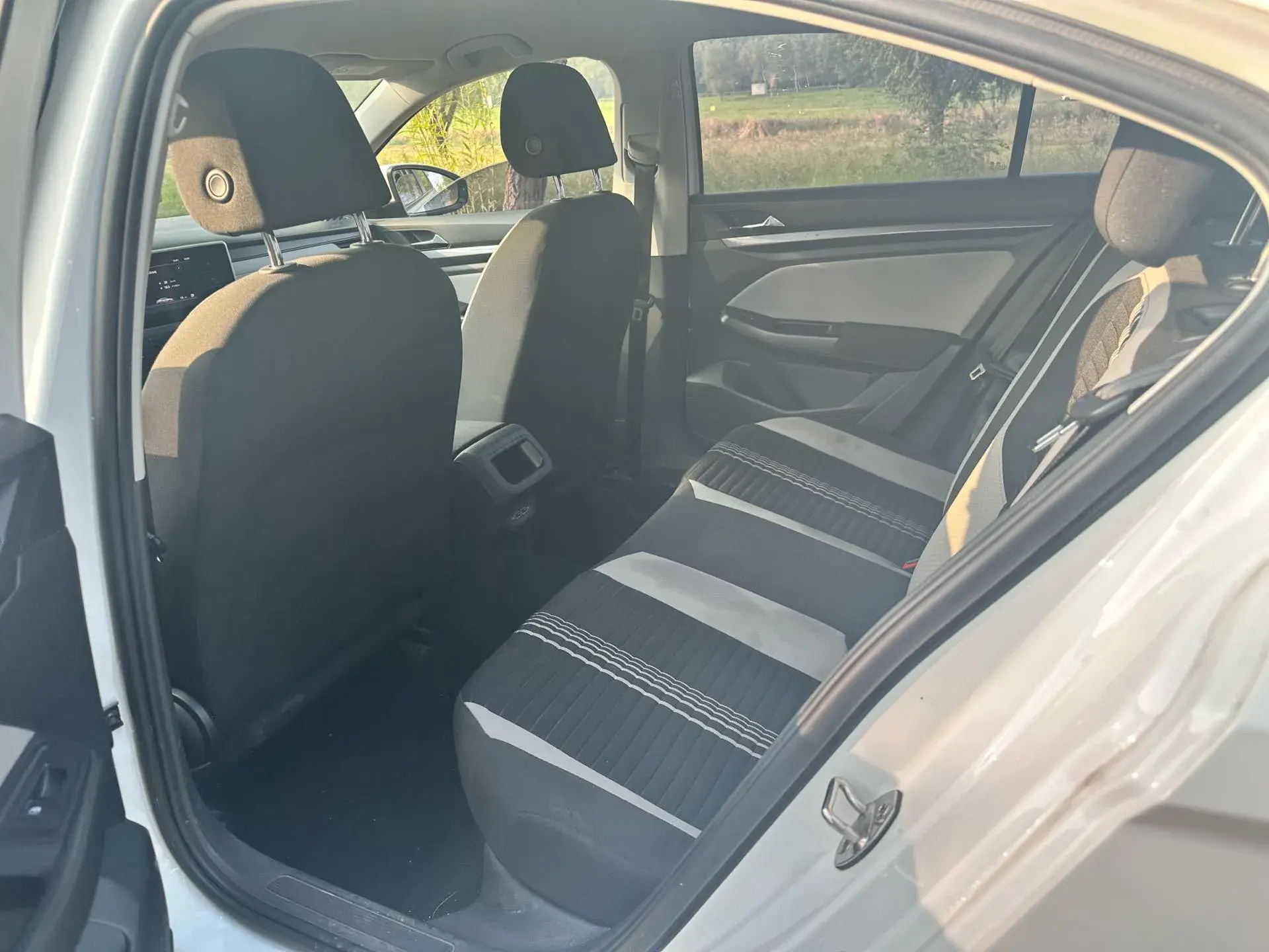 2023 VOLKSWAGEN BORA thumbnail 4