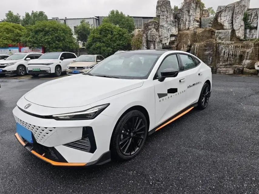 2025 CHANGAN UNI-V view 1