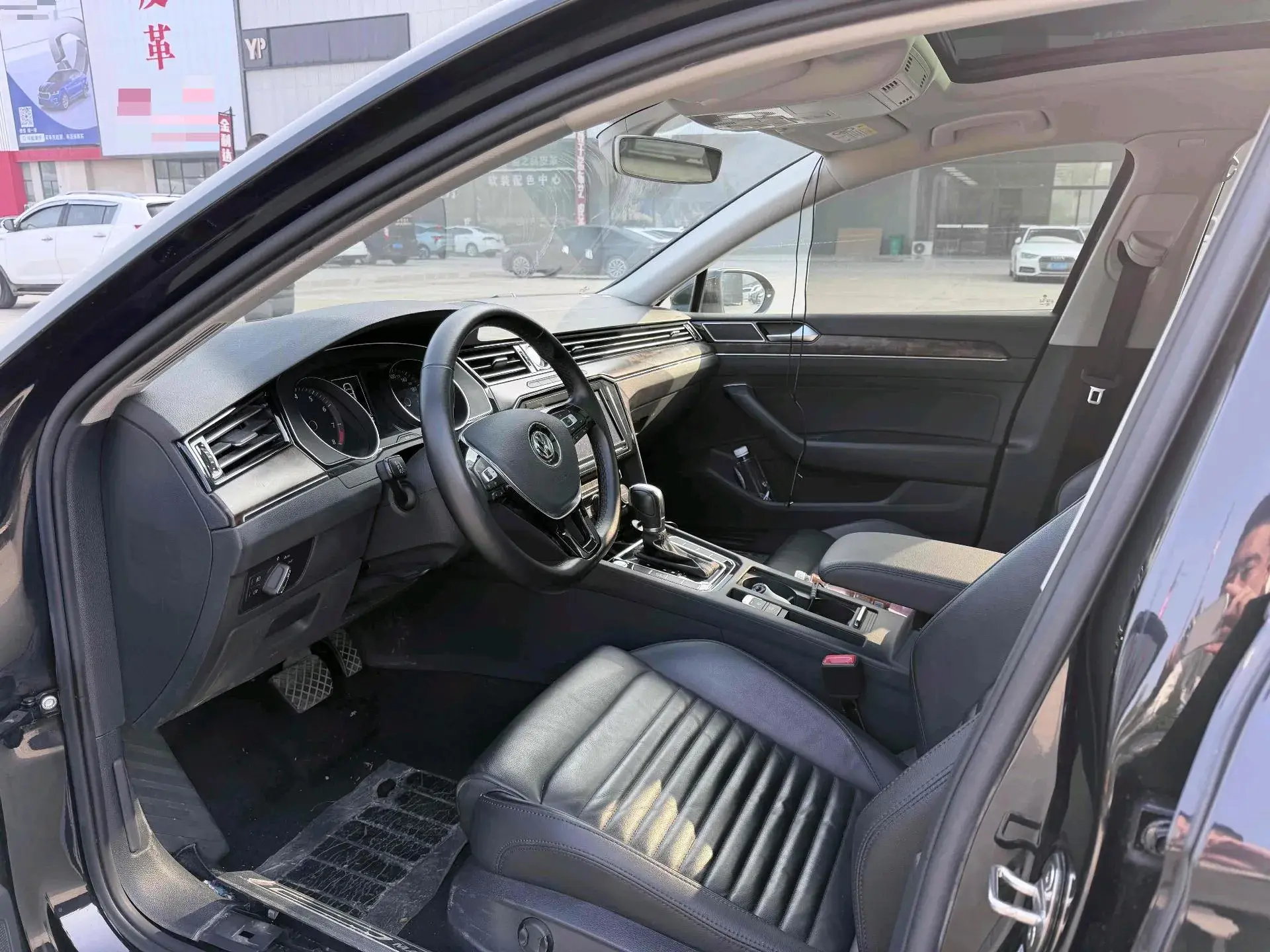 2019 VOLKSWAGEN MAGOTAN thumbnail 3