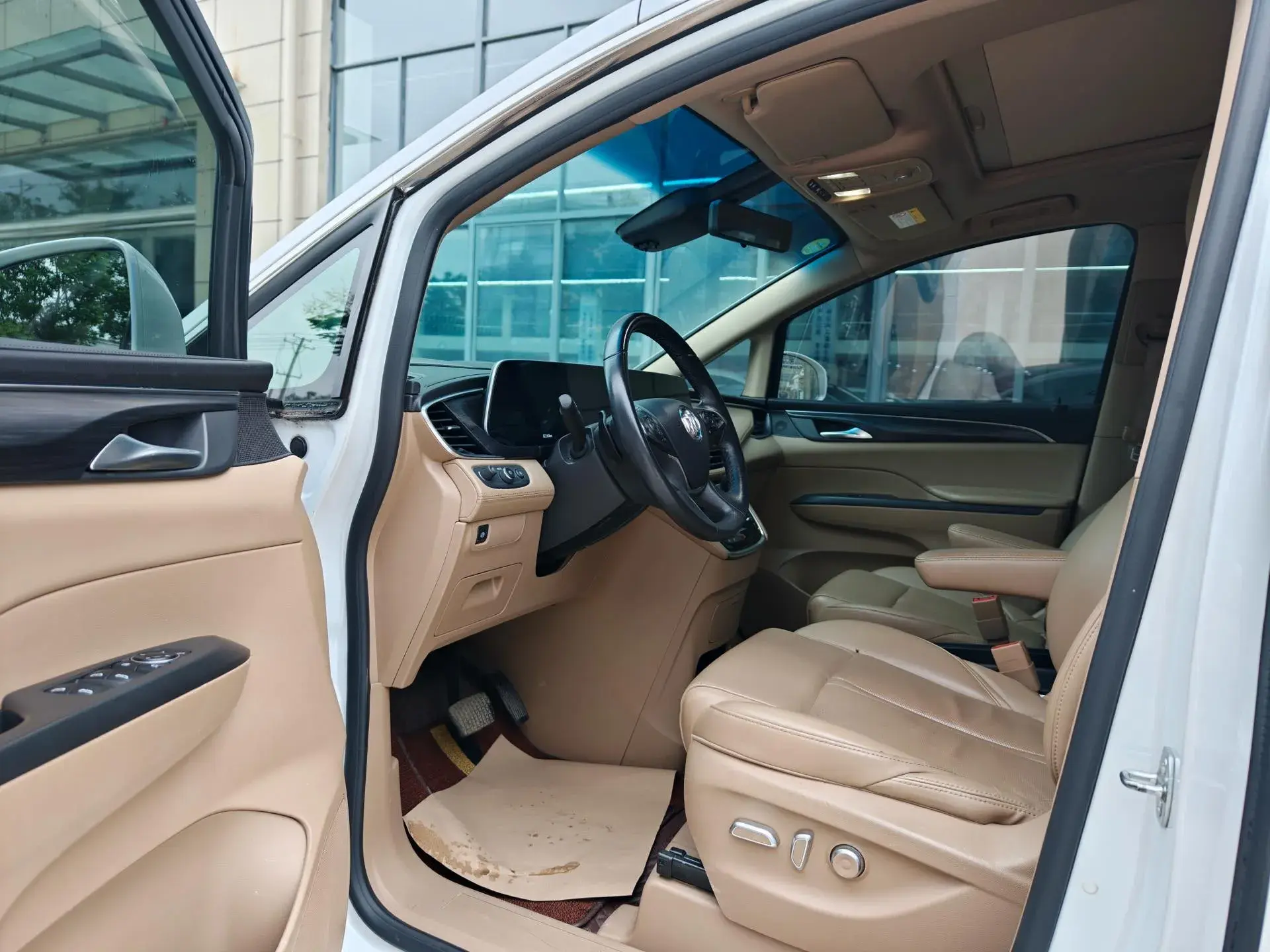 2021 BUICK GL8 thumbnail 4