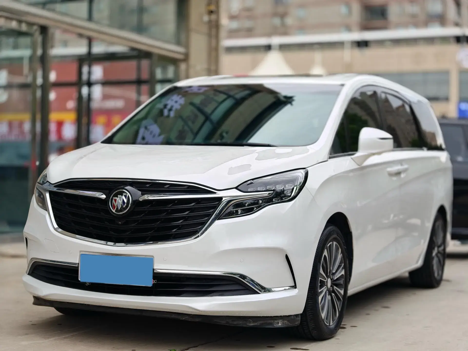 2021 BUICK GL8 view 1