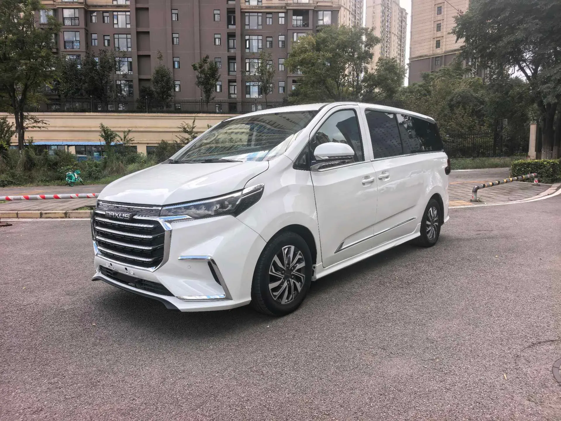 2020 MAXUS G20 view 1