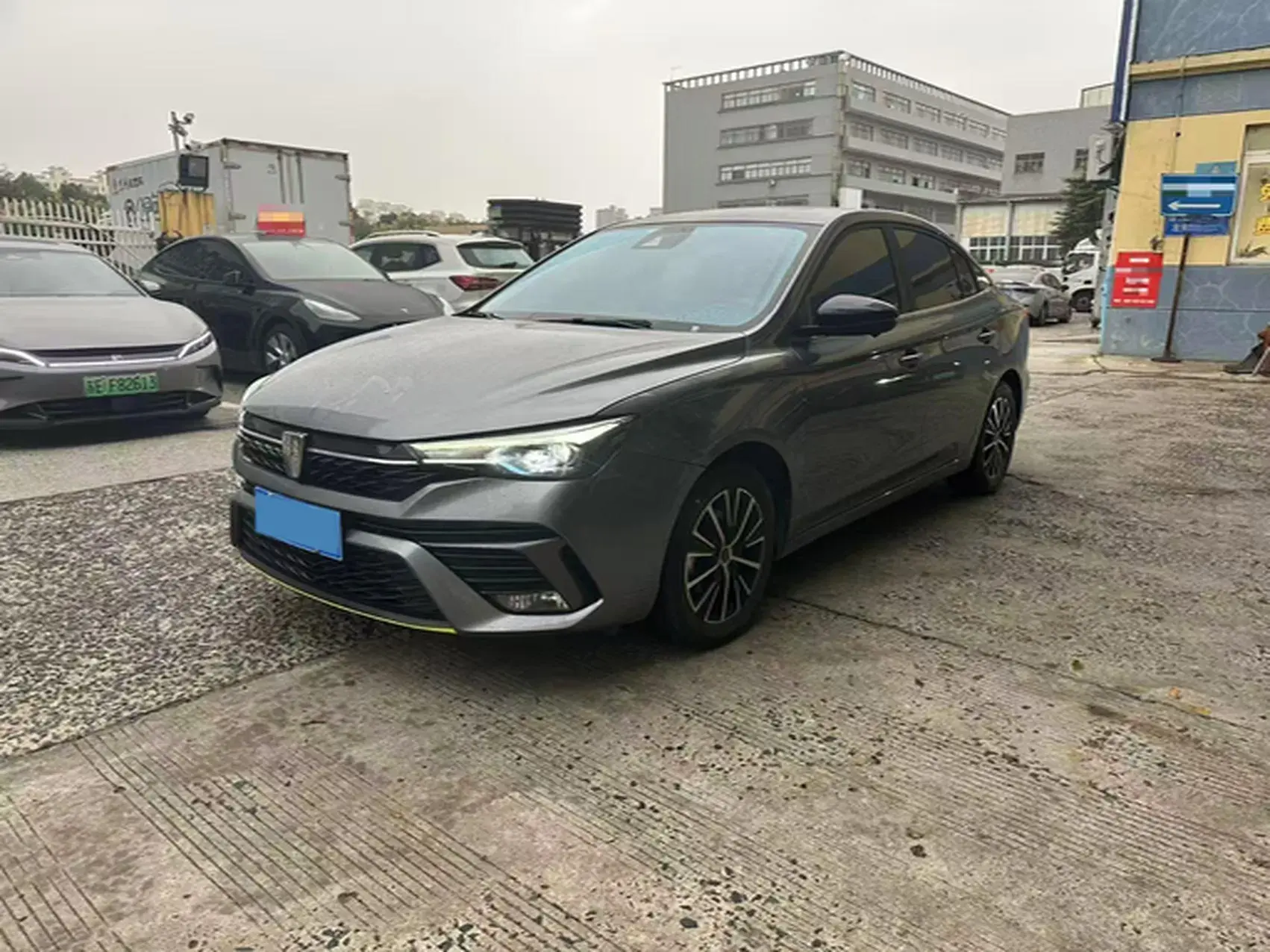 2021 ROEWE I5 view 1