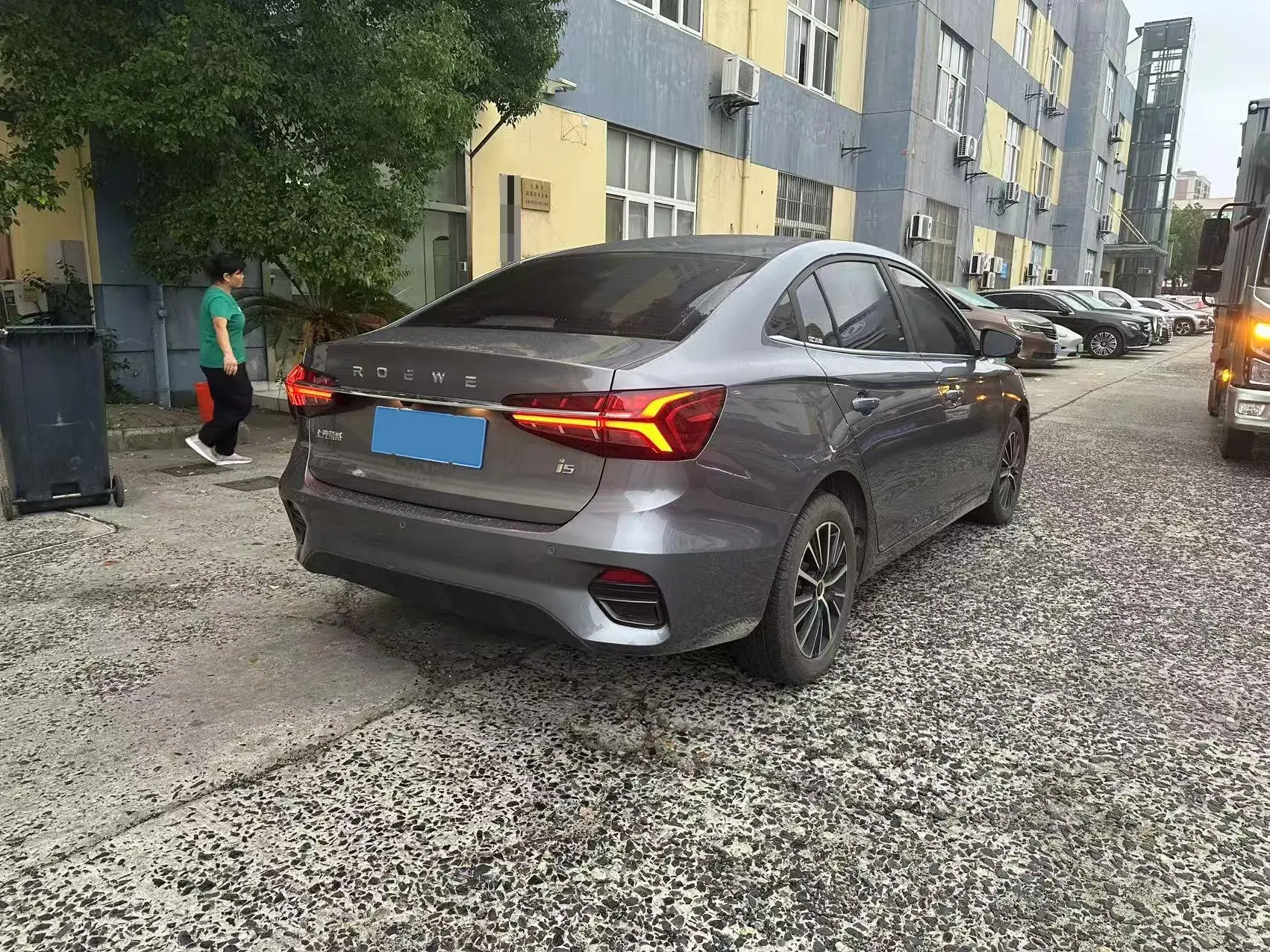 2021 ROEWE I5 thumbnail 4