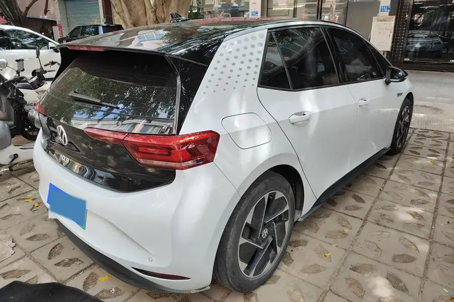 2023 VOLKSWAGEN ID.3 thumbnail 2
