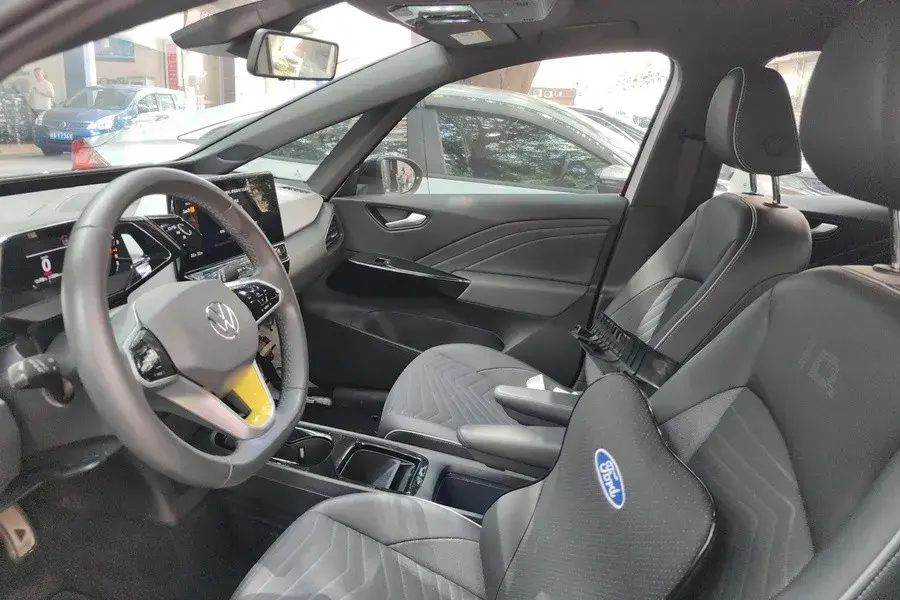 2023 VOLKSWAGEN ID.3 thumbnail 4