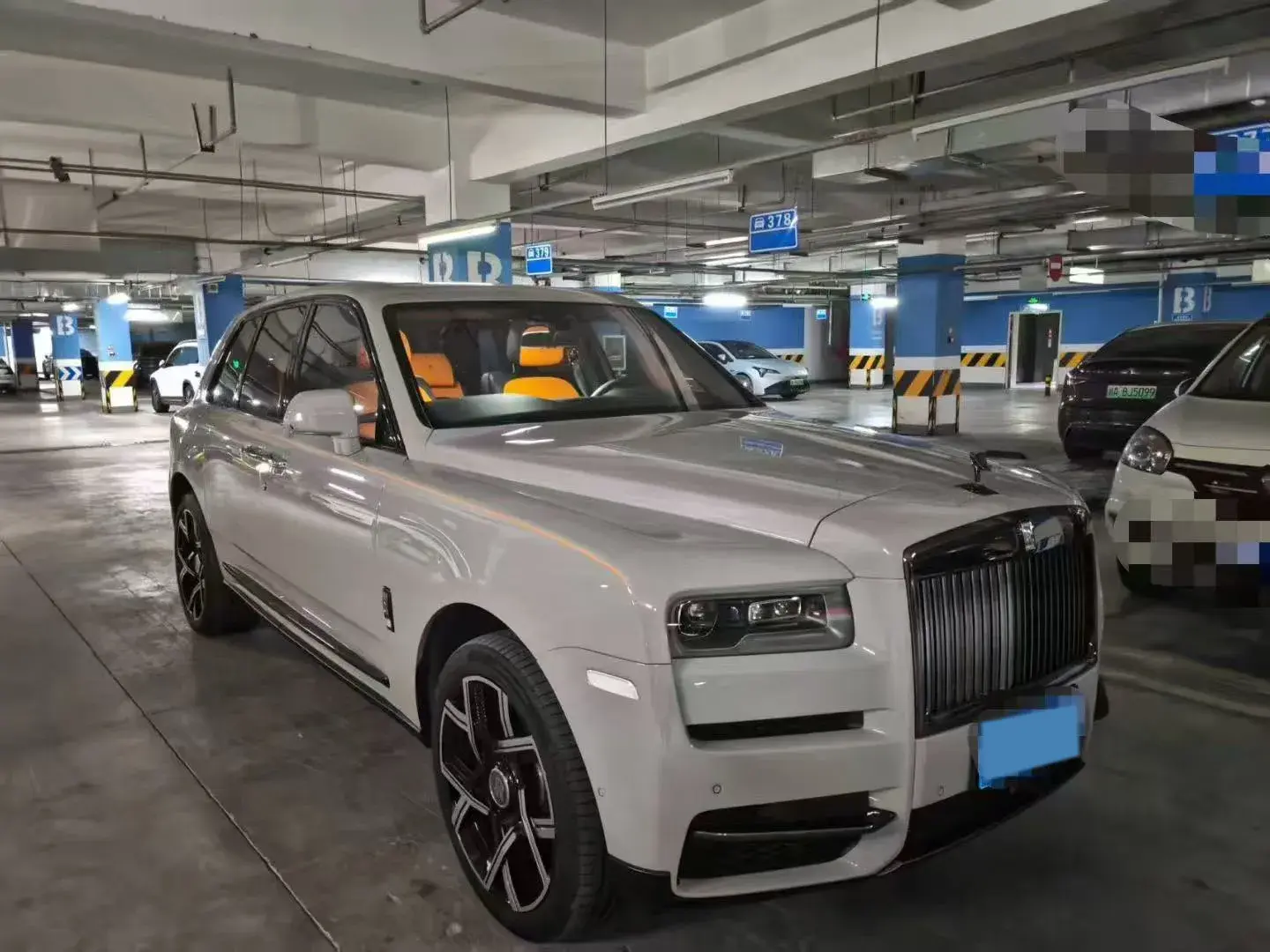 2024 ROLLS-ROYCE CULLINAN thumbnail 2