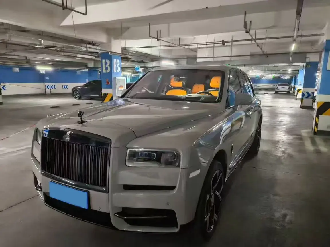 2024 ROLLS-ROYCE CULLINAN view 1