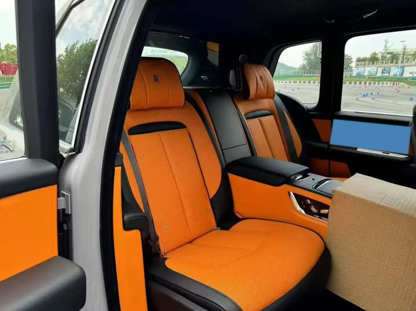 2024 ROLLS-ROYCE CULLINAN thumbnail 4