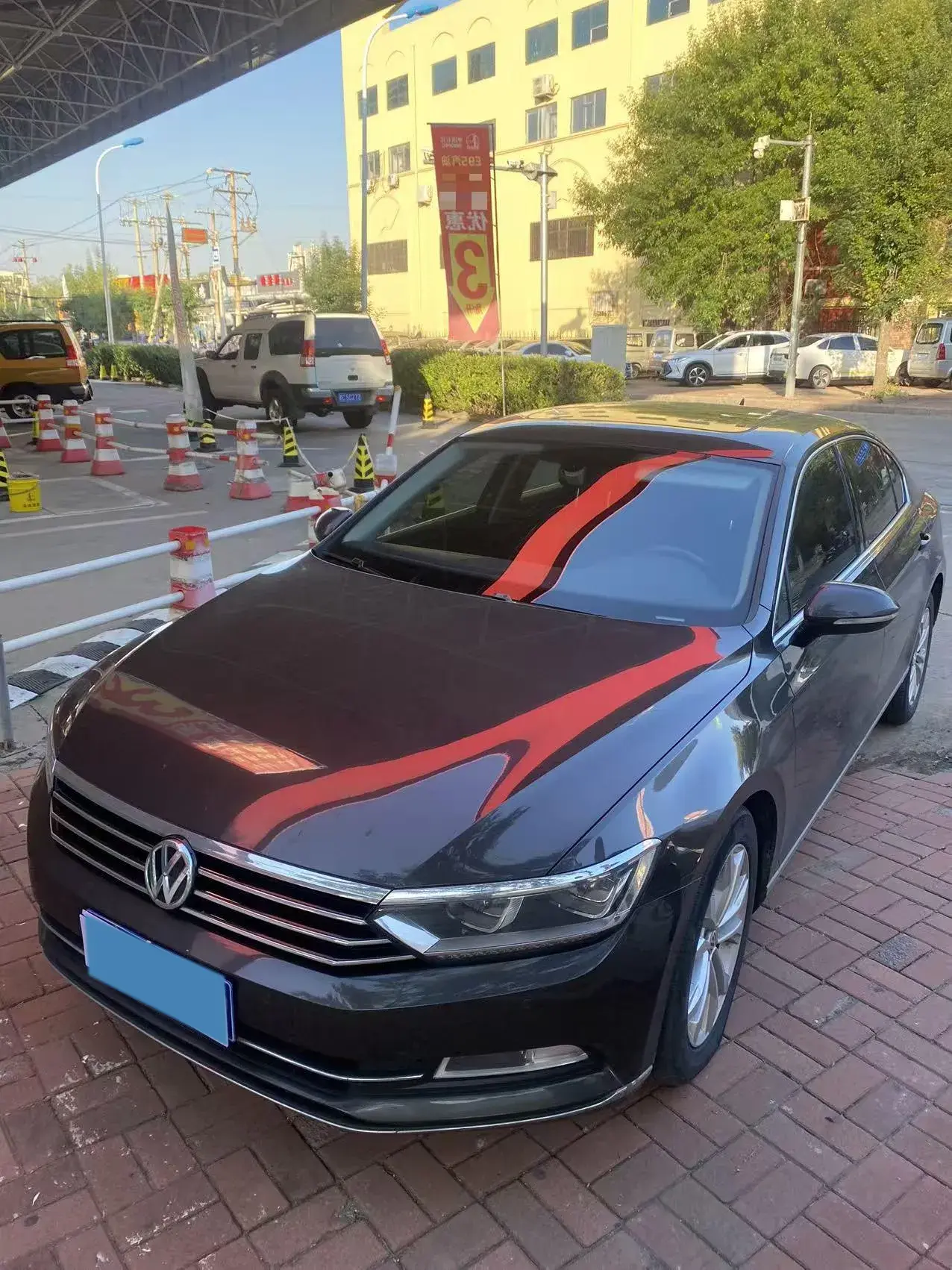 2019 VOLKSWAGEN MAGOTAN view 1
