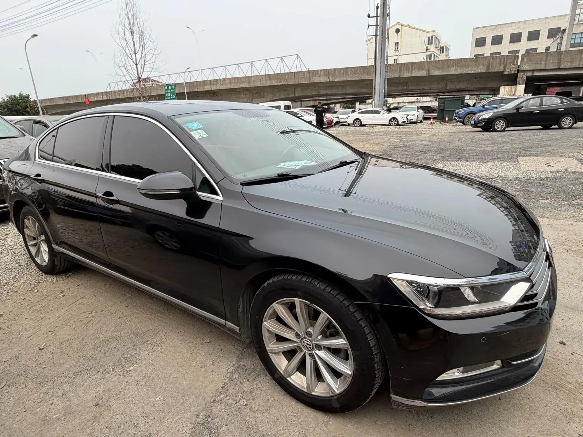 2019 VOLKSWAGEN MAGOTAN thumbnail 3