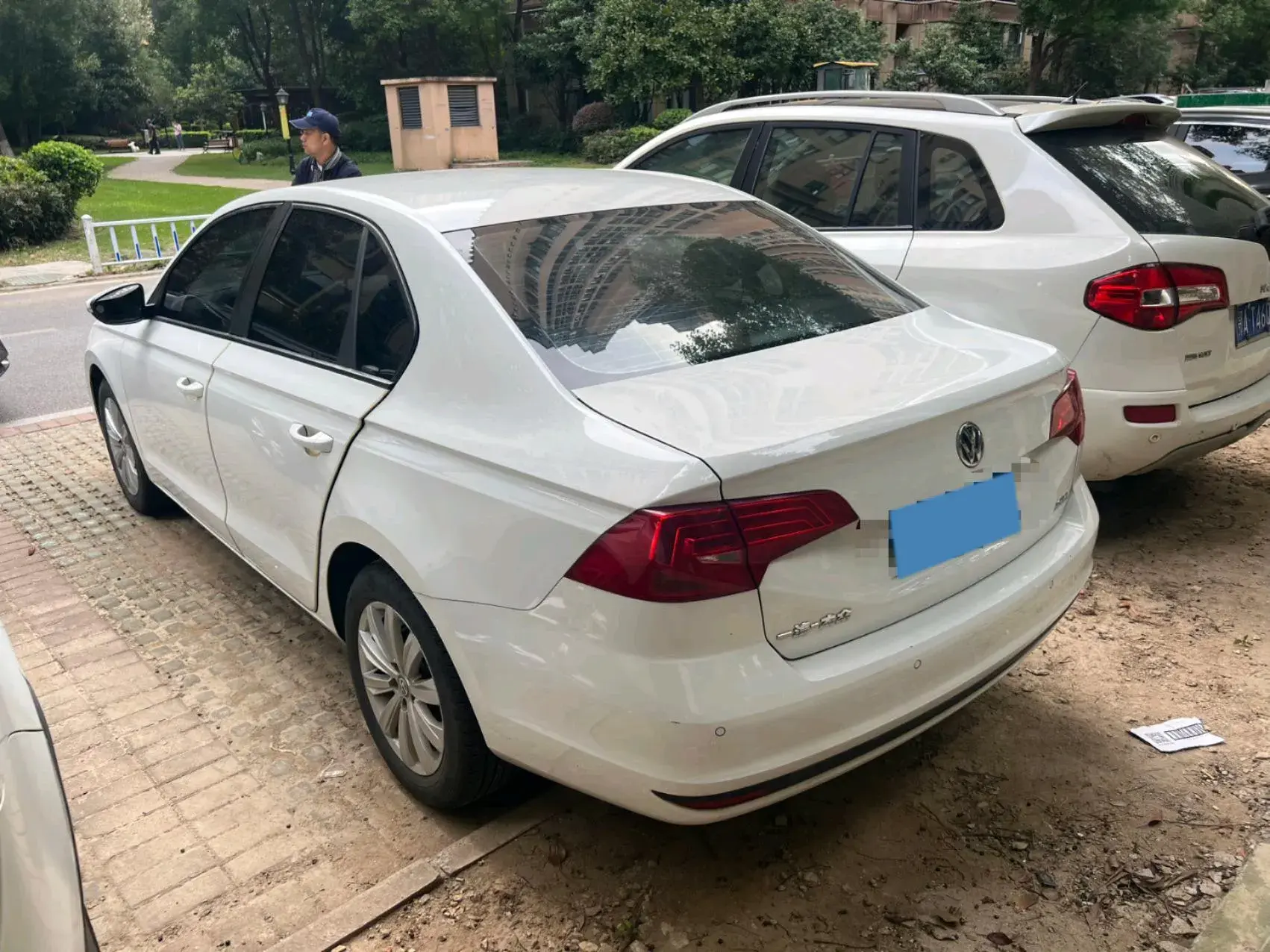 2019 VOLKSWAGEN BORA thumbnail 3