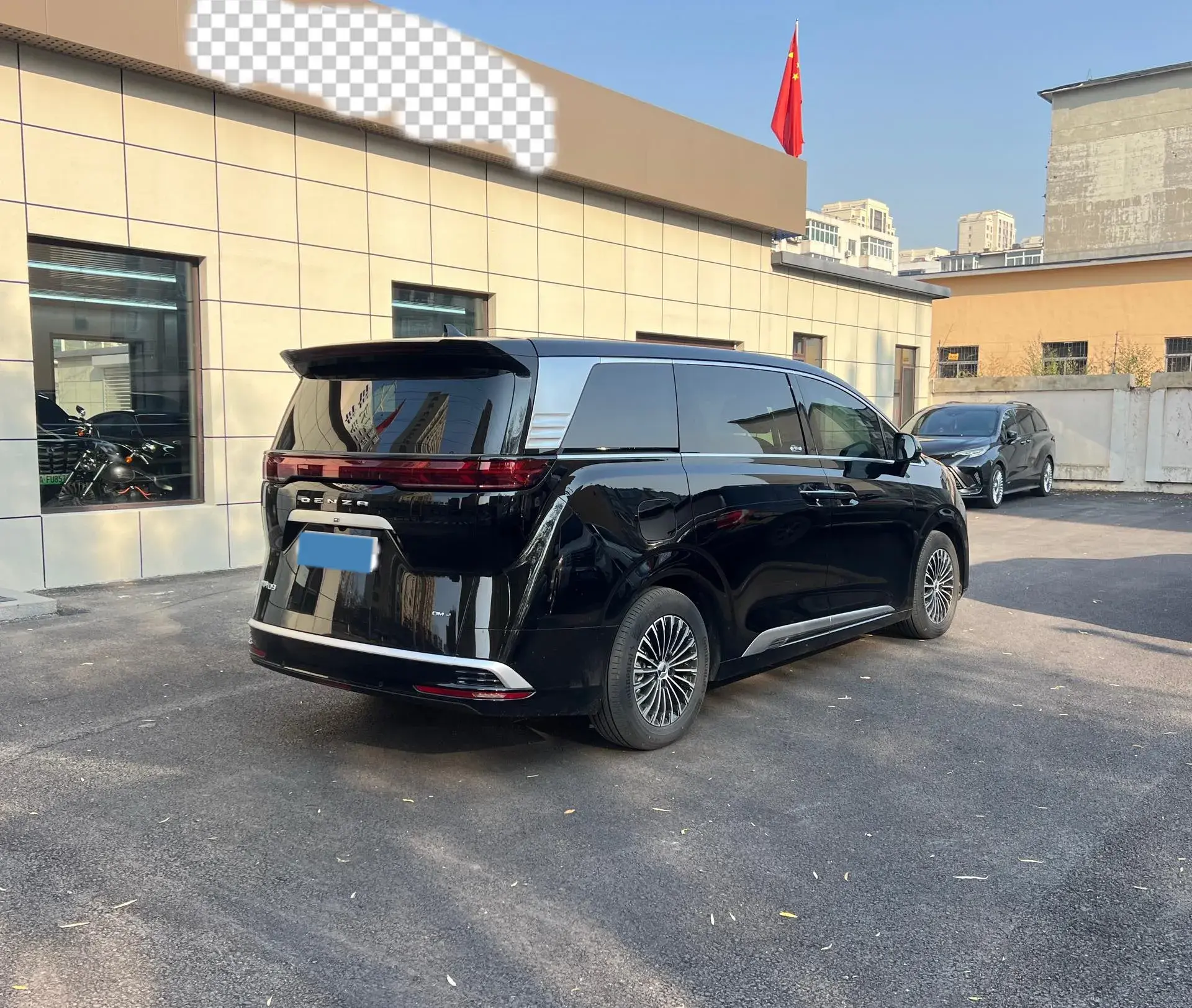 2024 DENZA D9 thumbnail 4