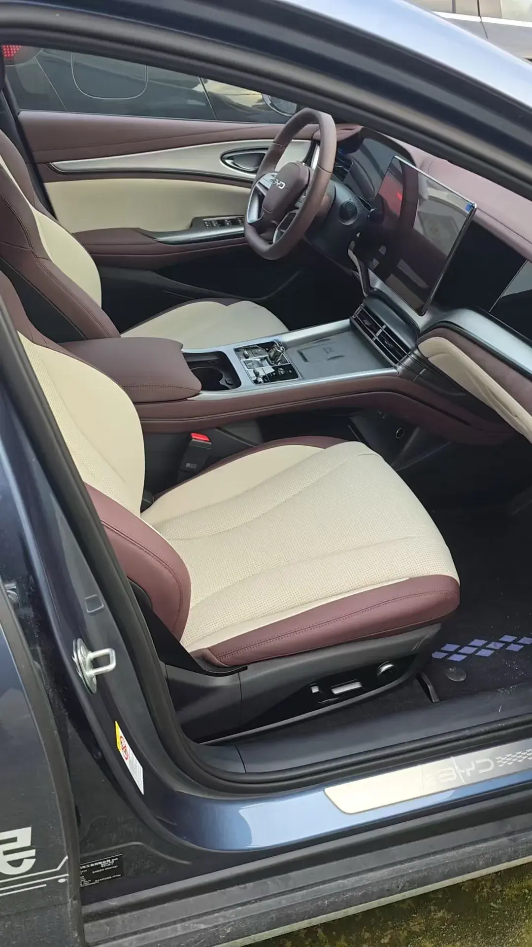 2025 BYD SEAL07 thumbnail 2