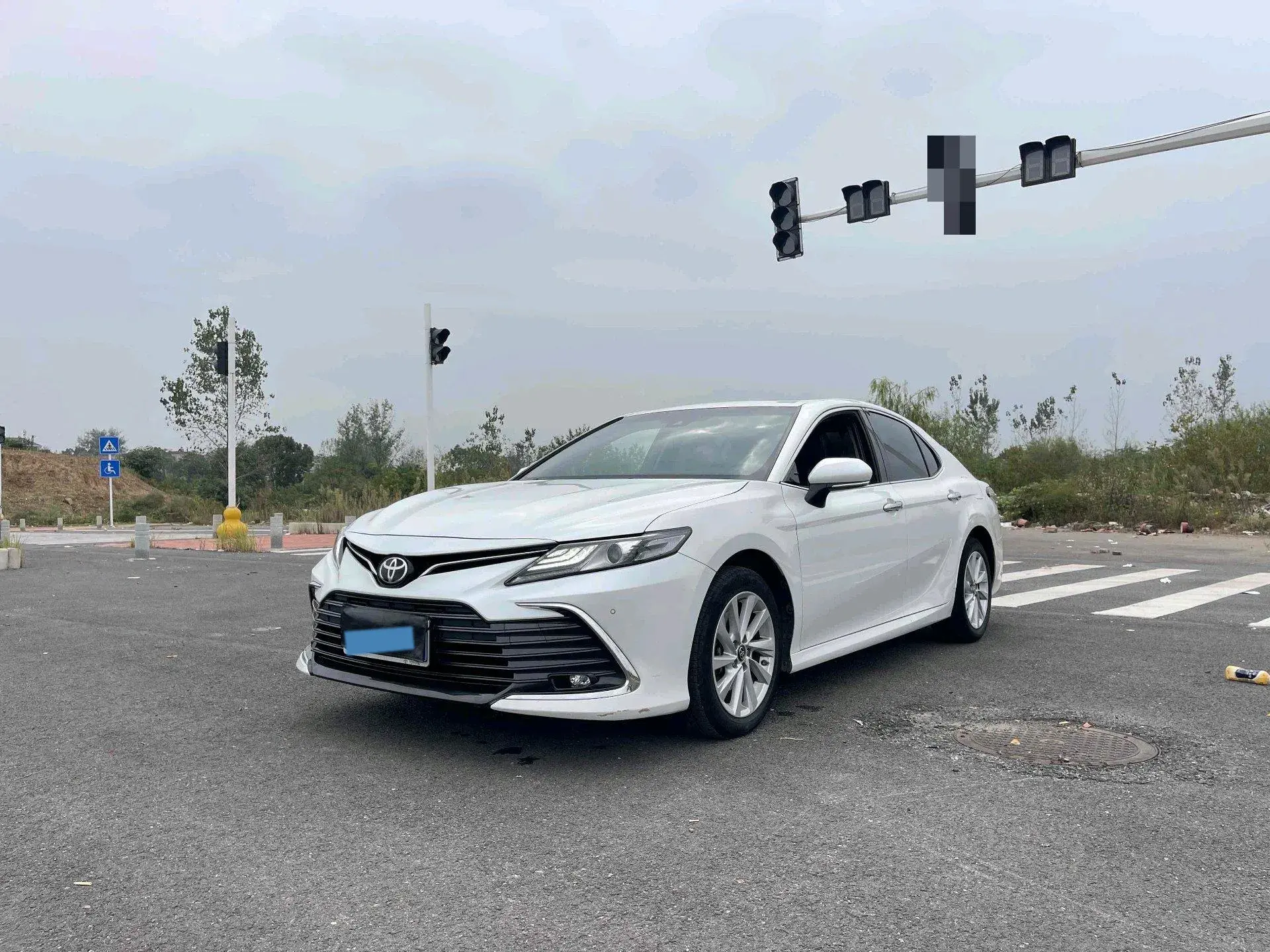 2021 TOYOTA CAMRY view 1