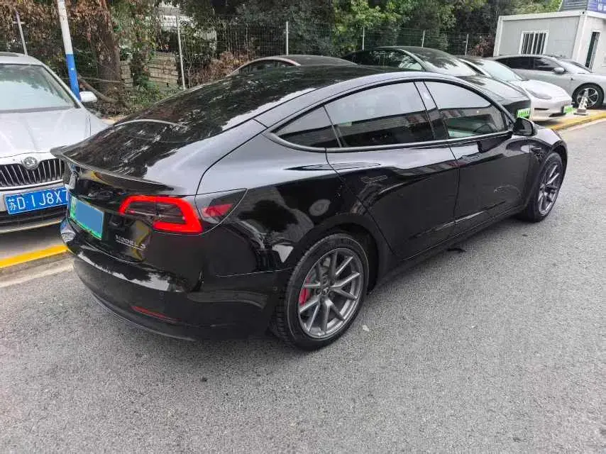 2022 TESLA MODEL thumbnail 4