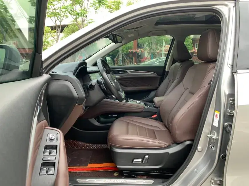 2020 HAVAL F7 thumbnail 4