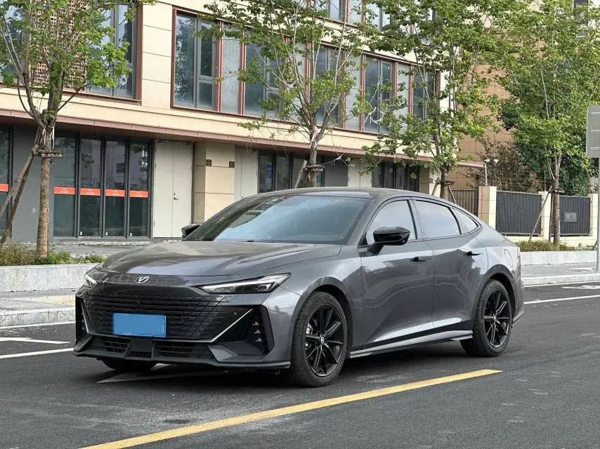 2022 CHANGAN UNI-V view 1