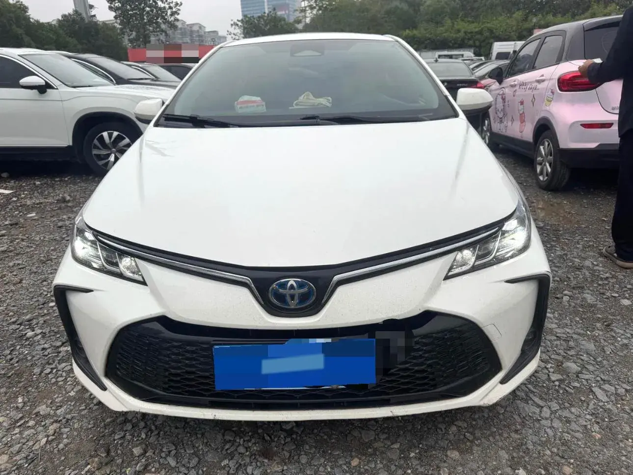 2023 TOYOTA COROLLA thumbnail 2