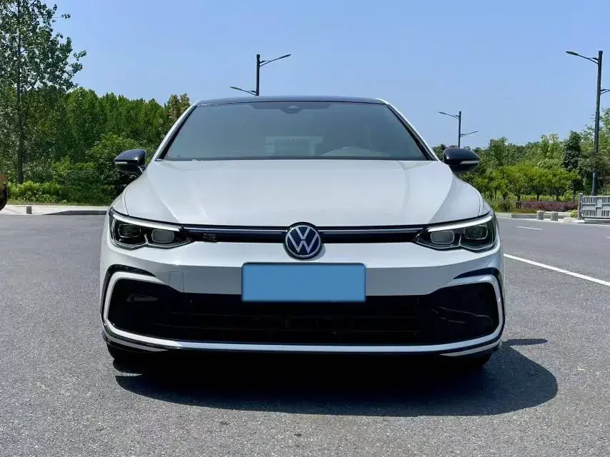 2021 VOLKSWAGEN GOLF thumbnail 2
