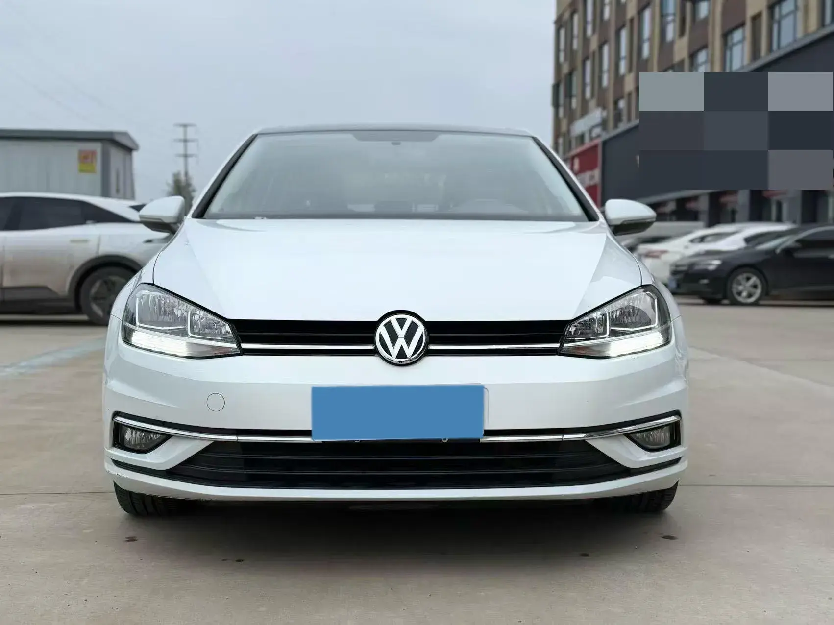 2018 VOLKSWAGEN GOLF thumbnail 2