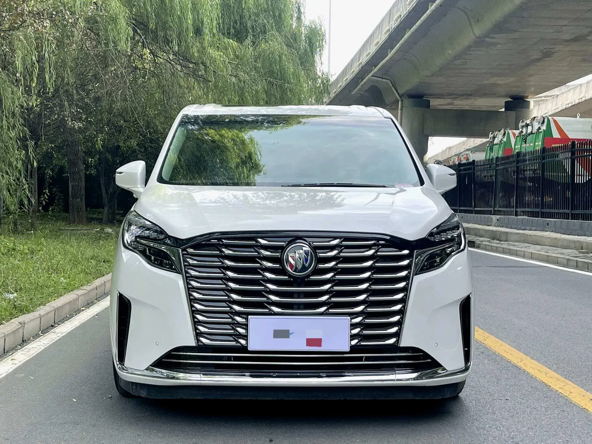 2023 BUICK GL8 thumbnail 2