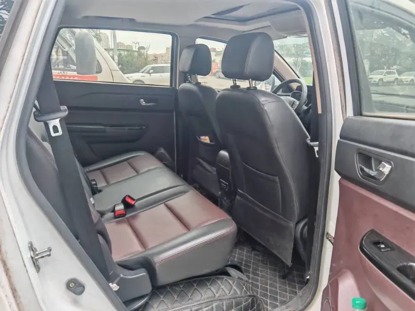 2016 LiFan MaiWei 1.5L 109HP L4 5MT,autocango,china used car exporter,china ev exporter,chinese used car exporter,chinese used ev exporter