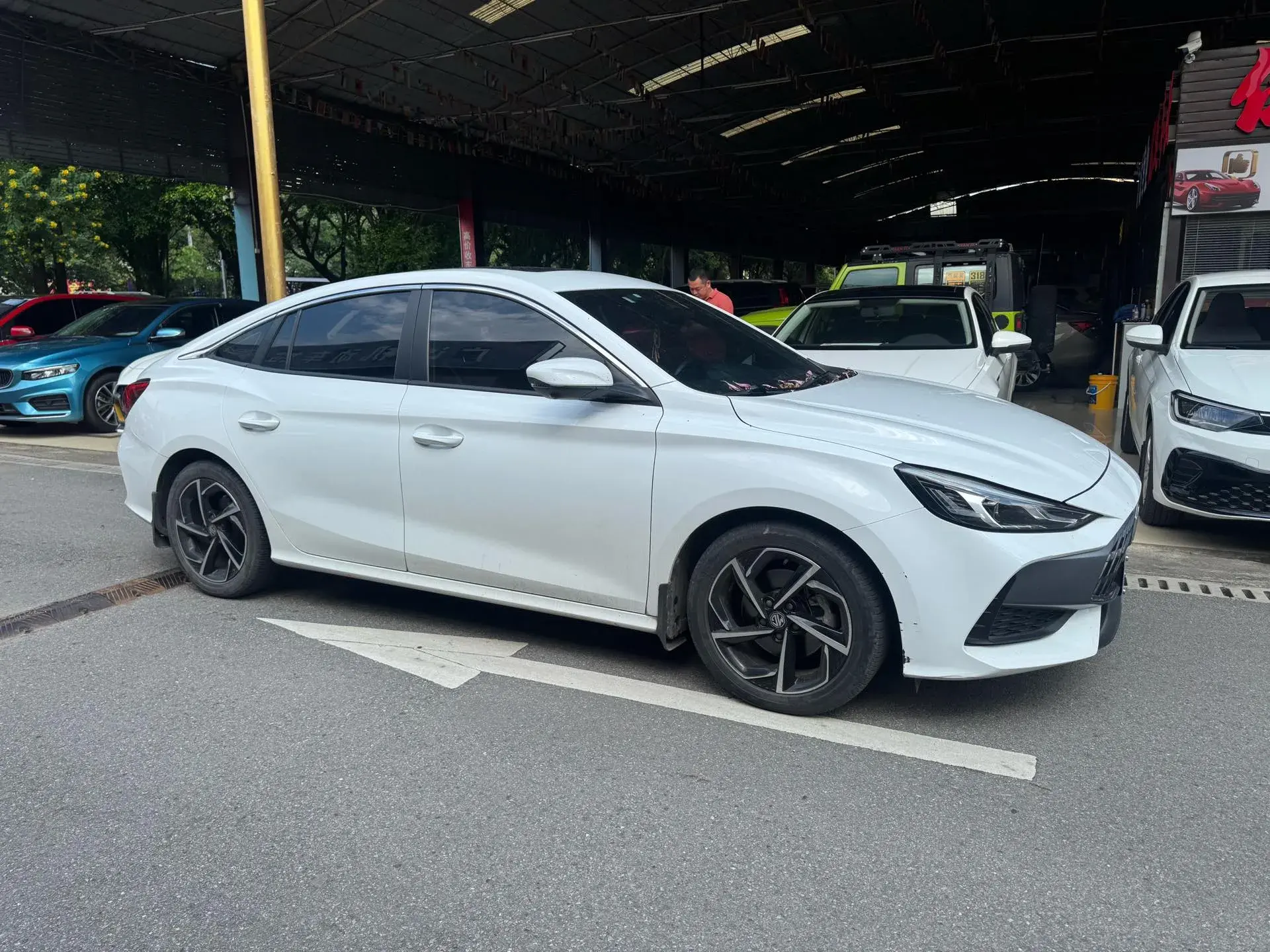 2021 MG 5 thumbnail 4