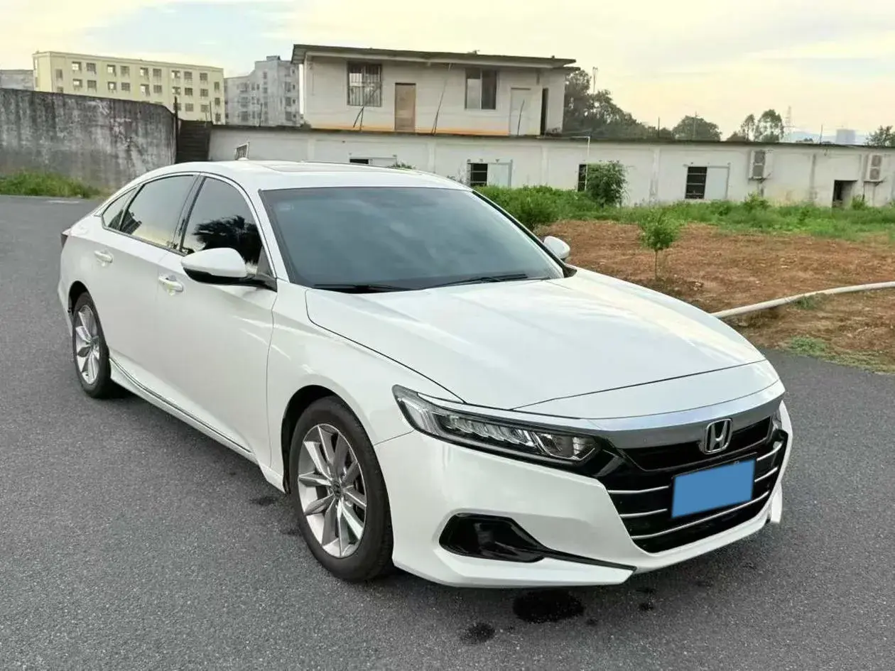 2022 HONDA ACCORD thumbnail 3