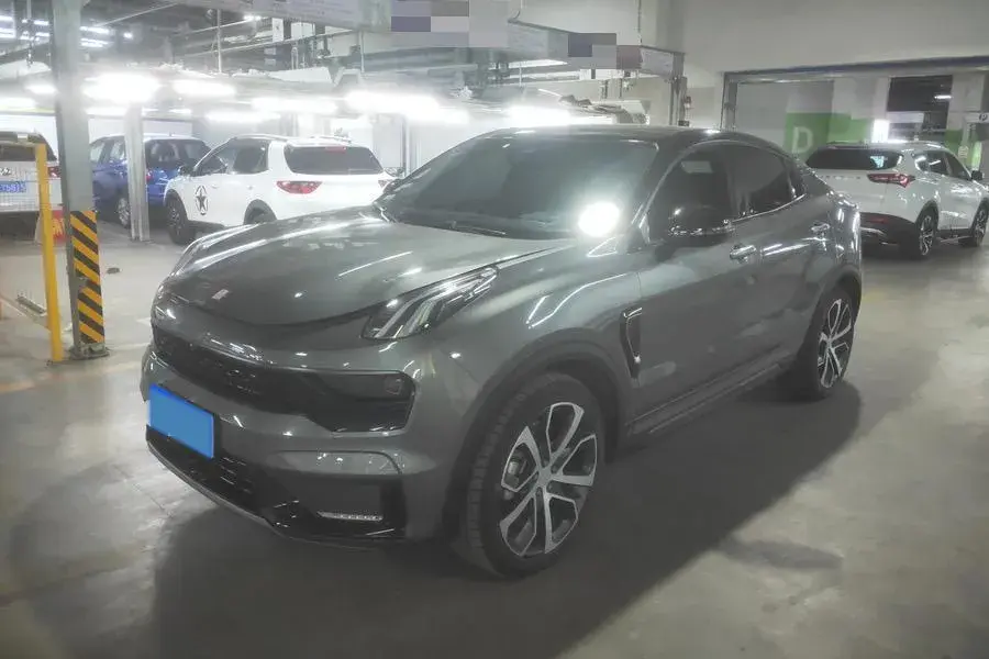 2020 LYNK&CO 05 view 1
