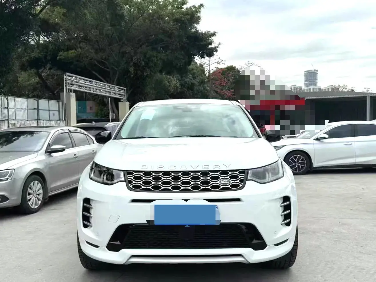 2025 LAND ROVER thumbnail 2