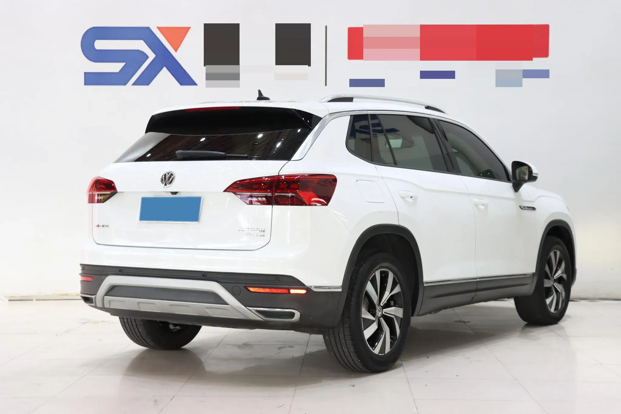 2020 VOLKSWAGEN TAYRON thumbnail 4