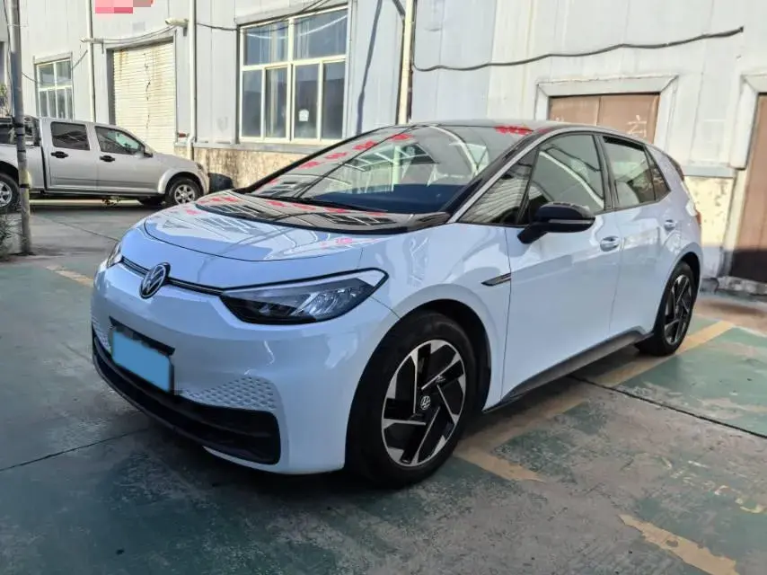 2023 VOLKSWAGEN ID.3 view 1