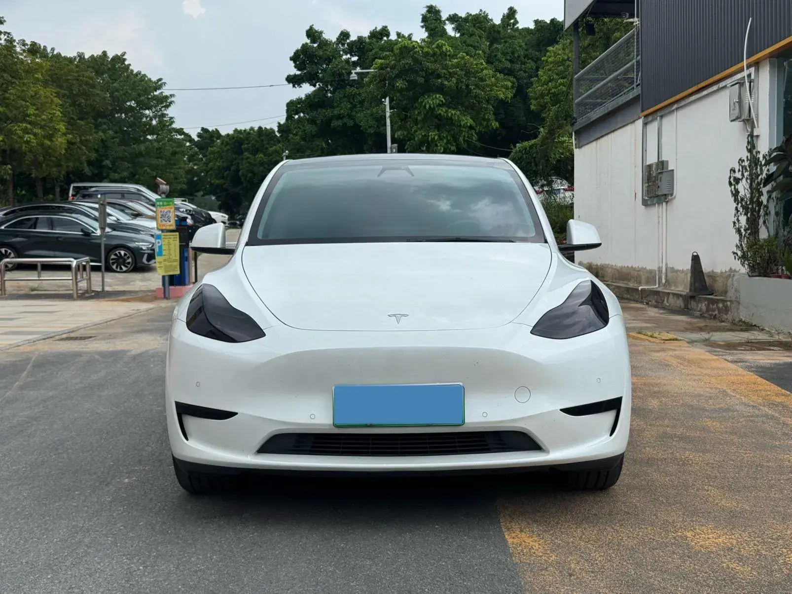 2022 TESLA MODEL thumbnail 2