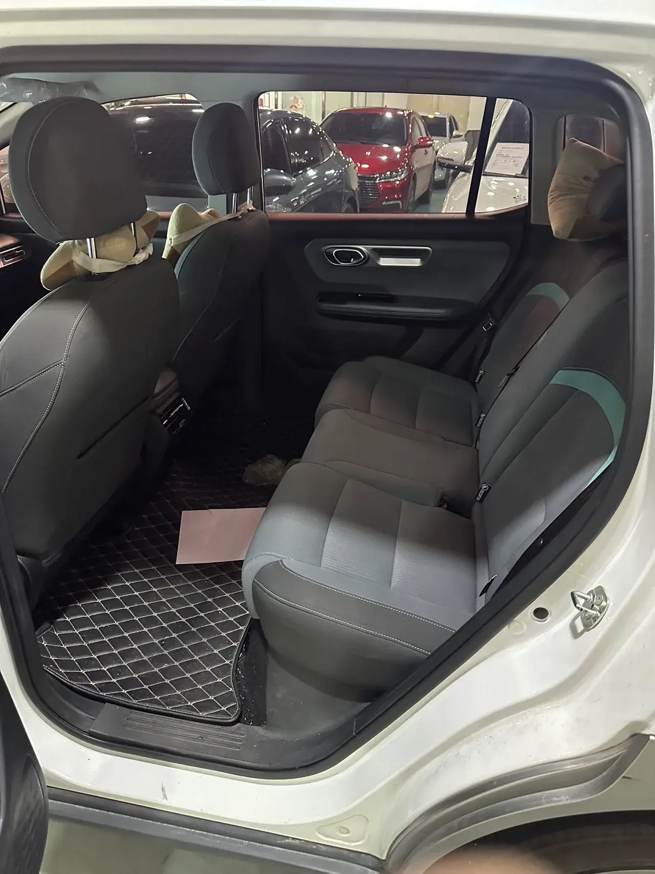 2023 AION Y thumbnail 4