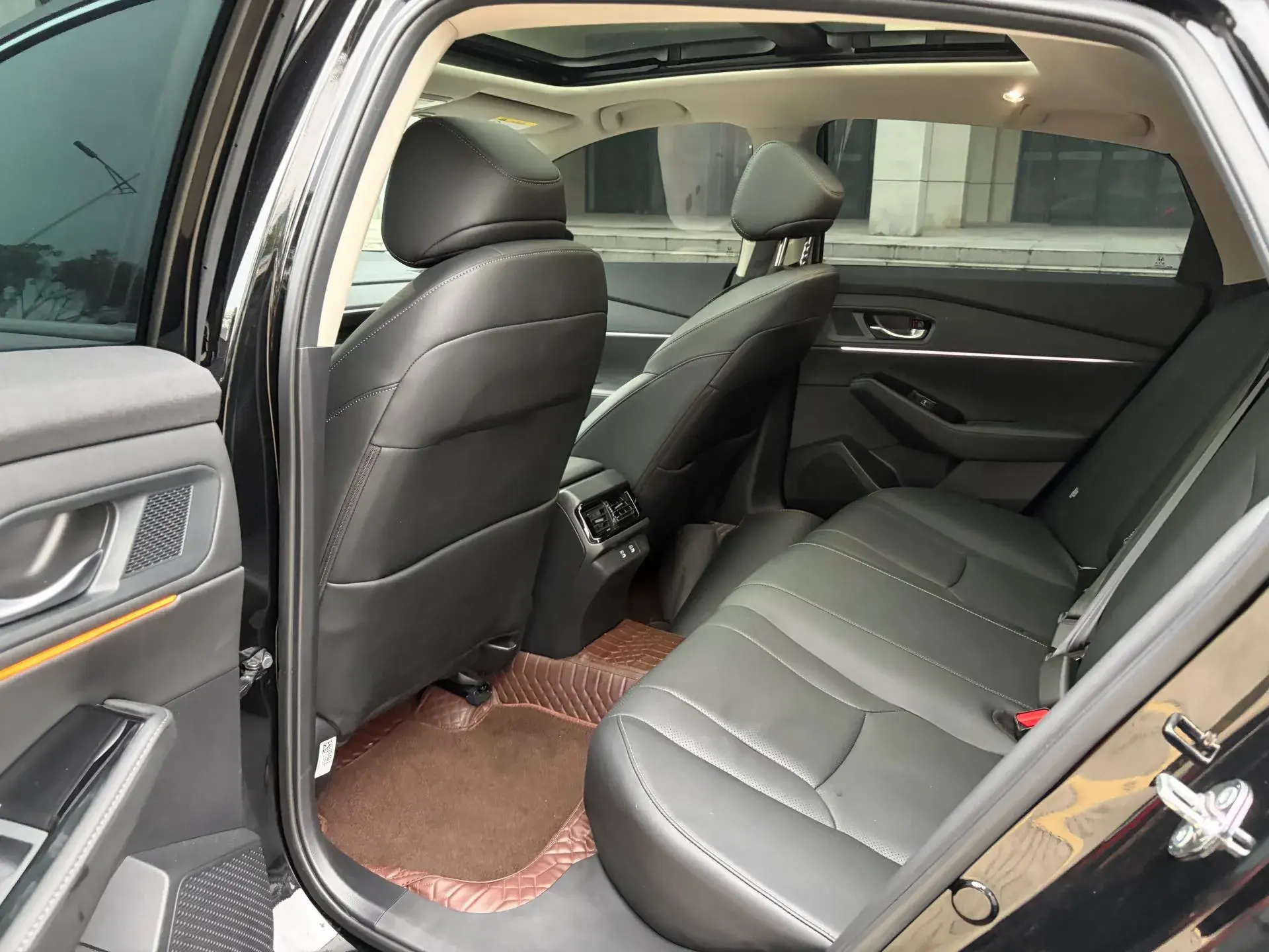 2024 HONDA INSPIRE thumbnail 3