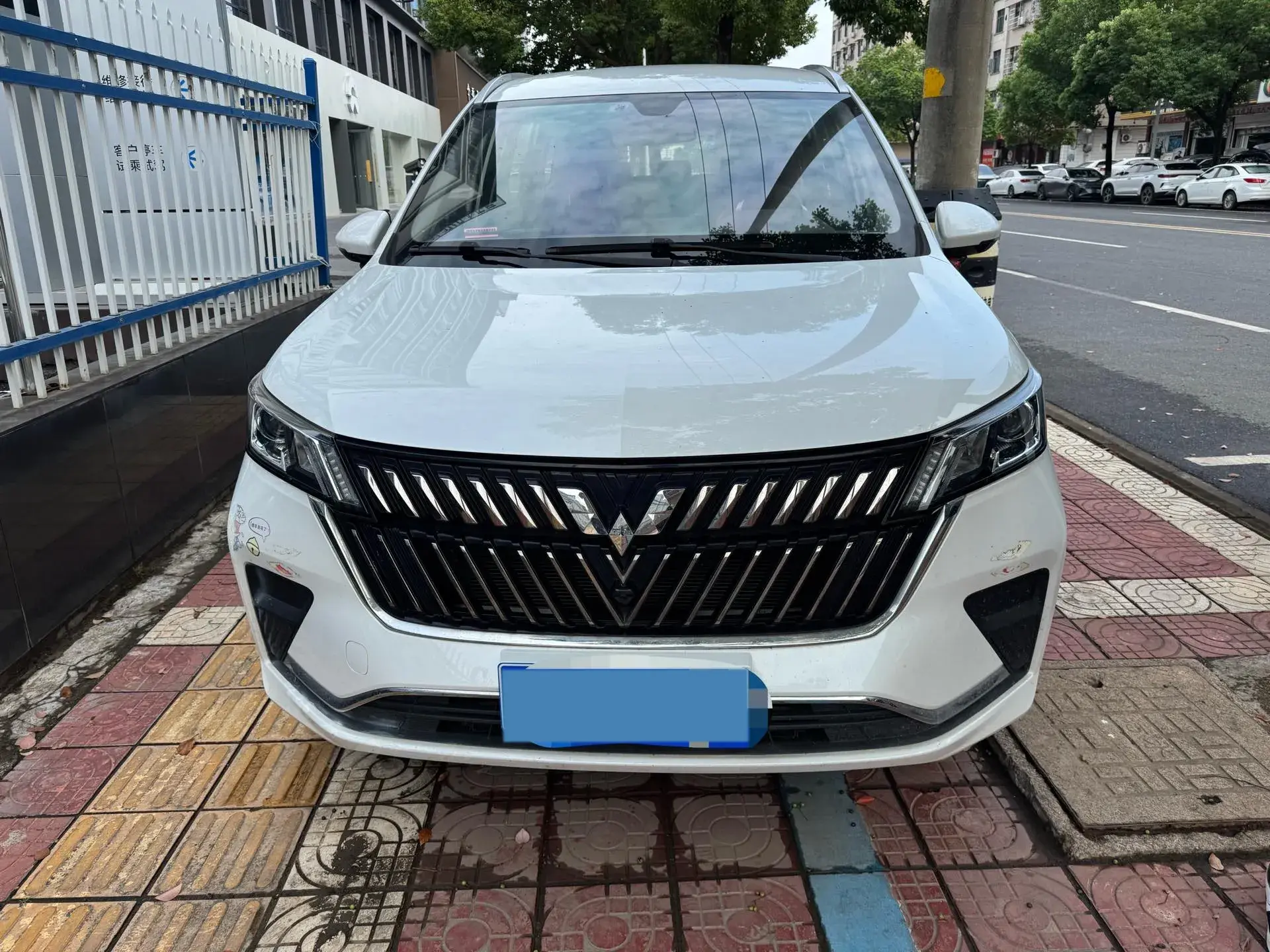 2022 WULING JIACHEN thumbnail 2