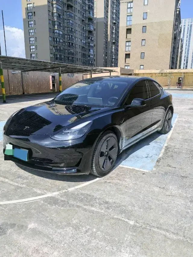 2022 TESLA MODEL view 1