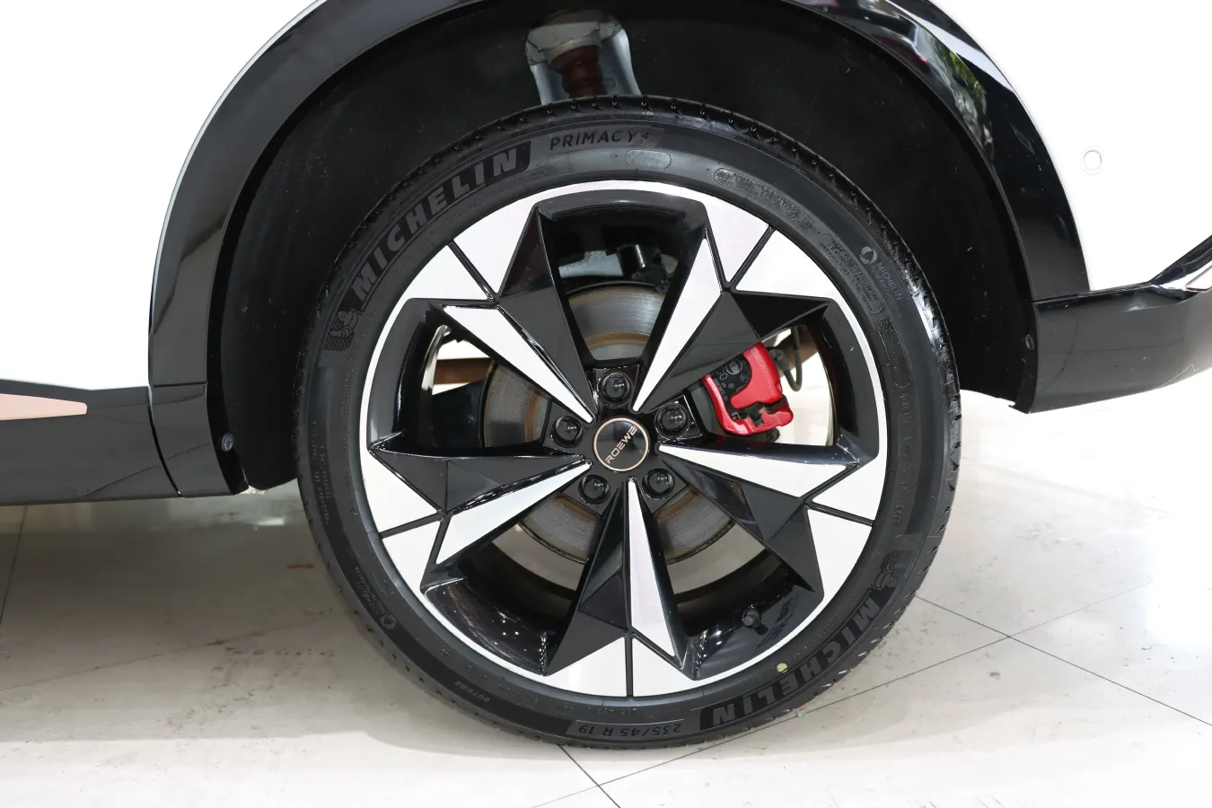 2022 Roewe Whale 2.0T 231HP L4 8AT,autocango,china used car exporter,china ev exporter,chinese used car exporter,chinese used ev exporter