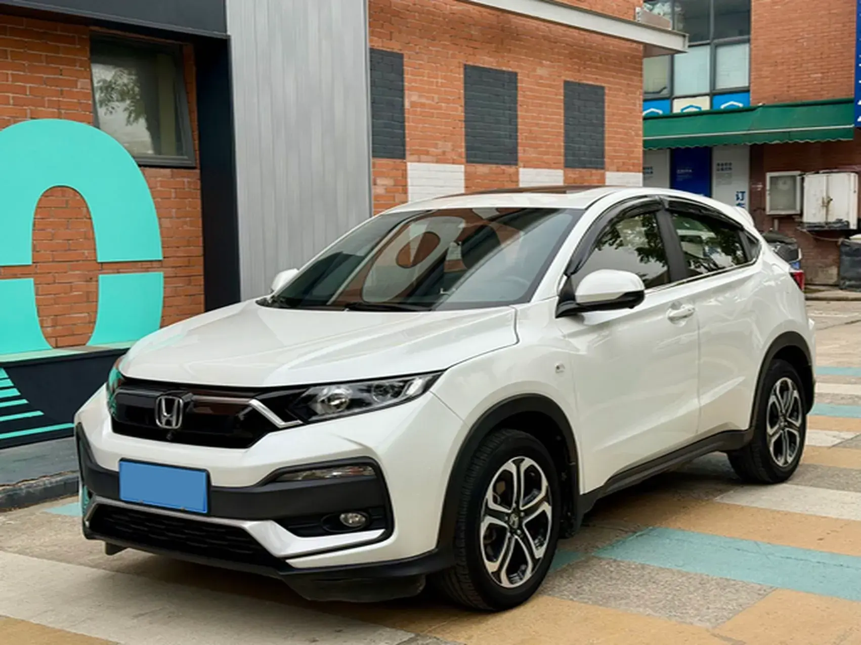 2020 HONDA XR-V view 1