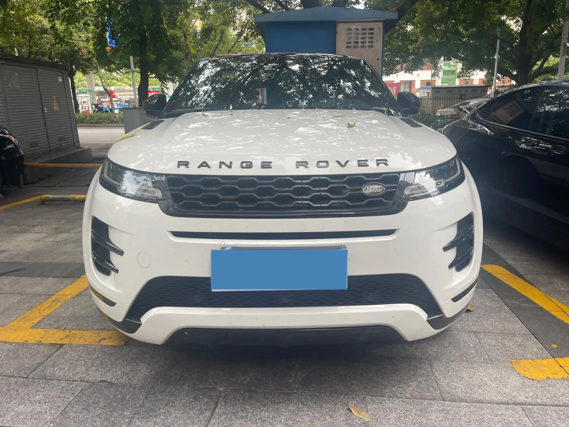 2021 LAND ROVER thumbnail 2
