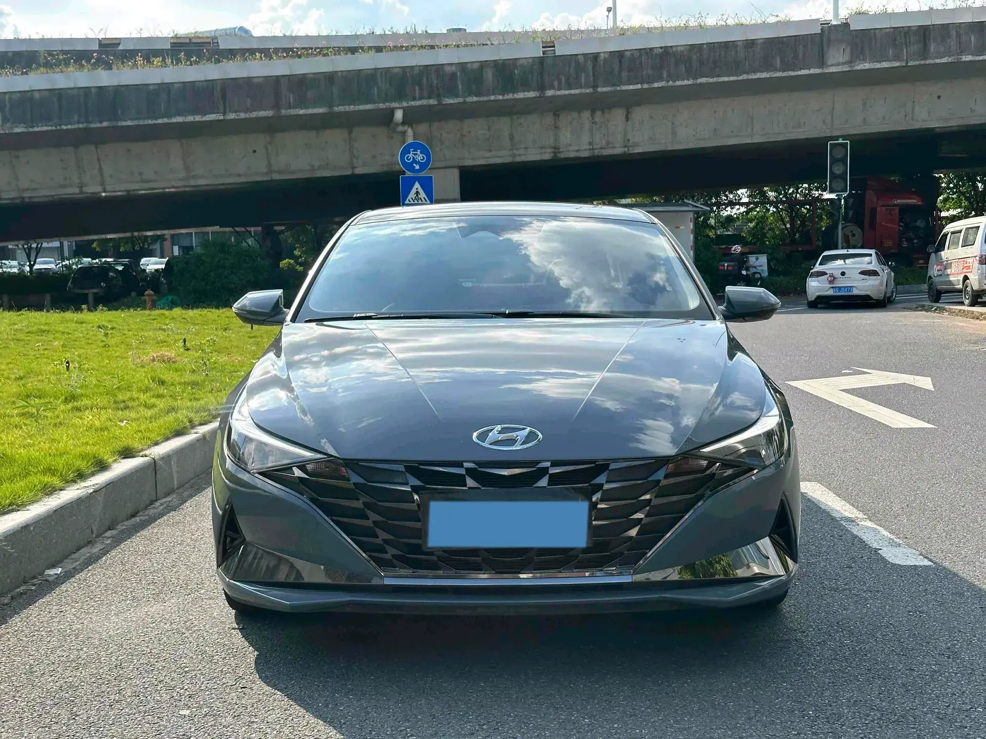 2022 HYUNDAI ELANTRA thumbnail 2