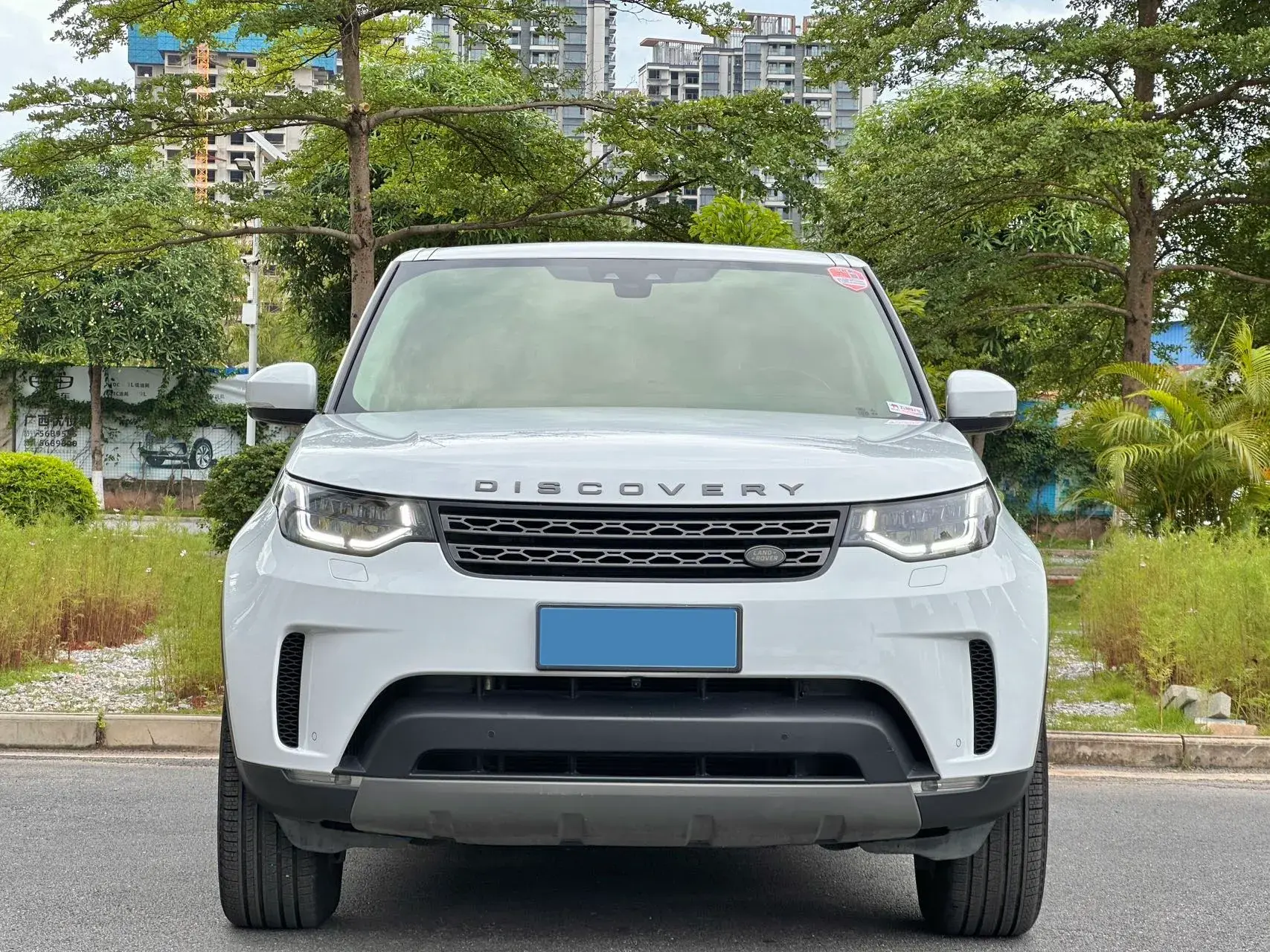 2017 LAND ROVER thumbnail 2