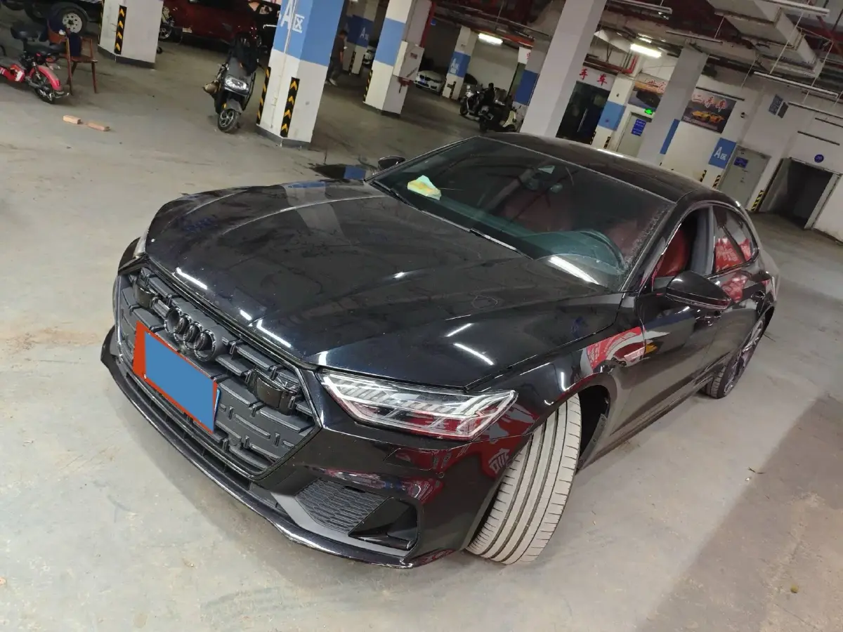 2022 Audi A7L 2.0T 245HP L4 7DCT