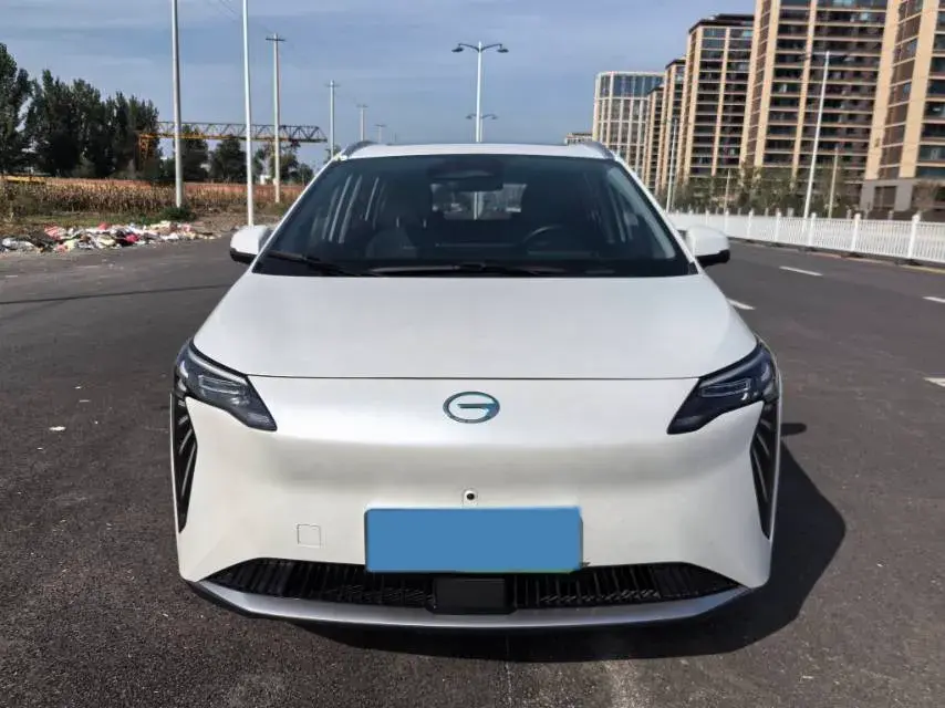 2023 AION Y thumbnail 2