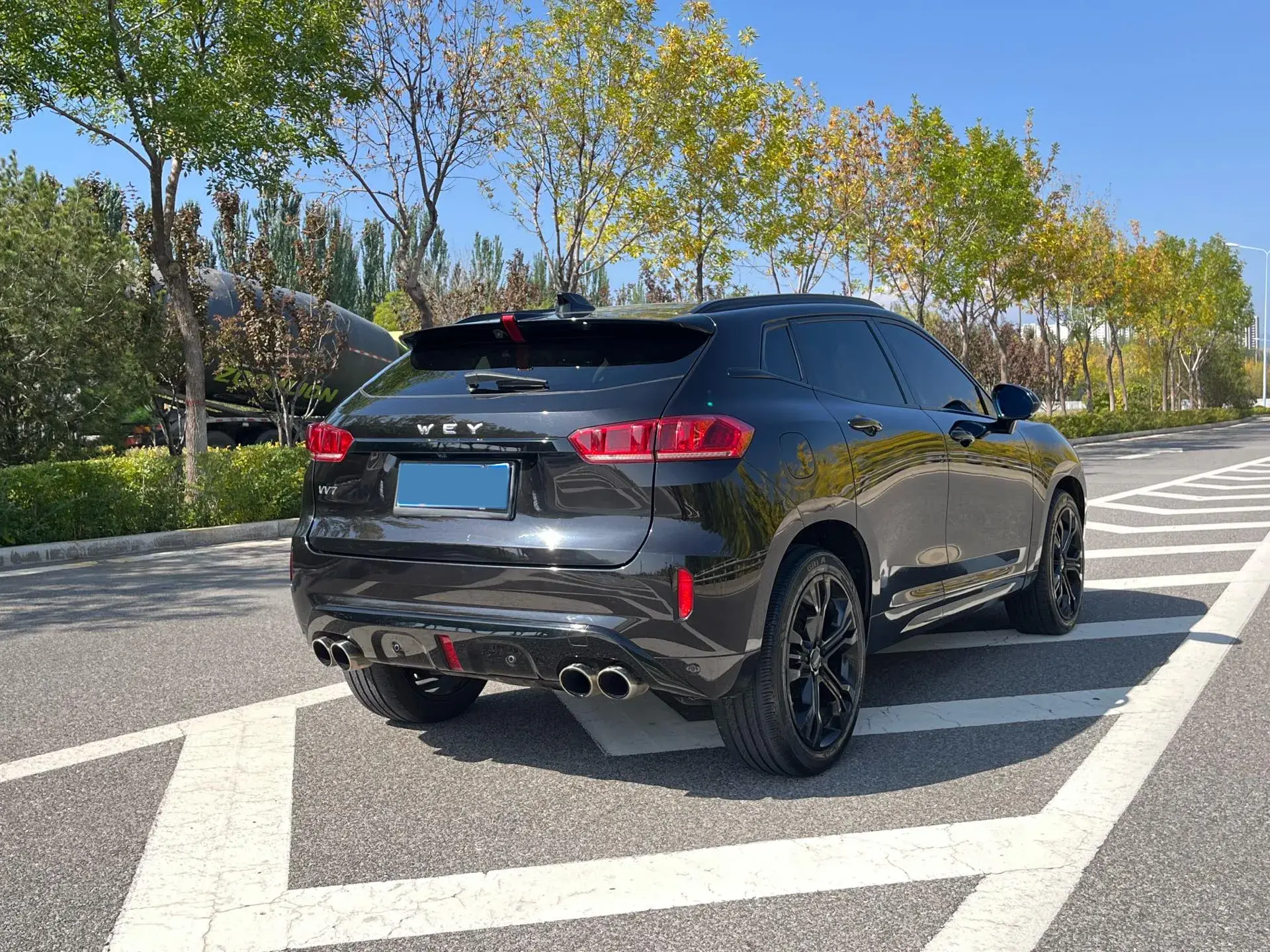 2017 ZOTYE T700 thumbnail 3