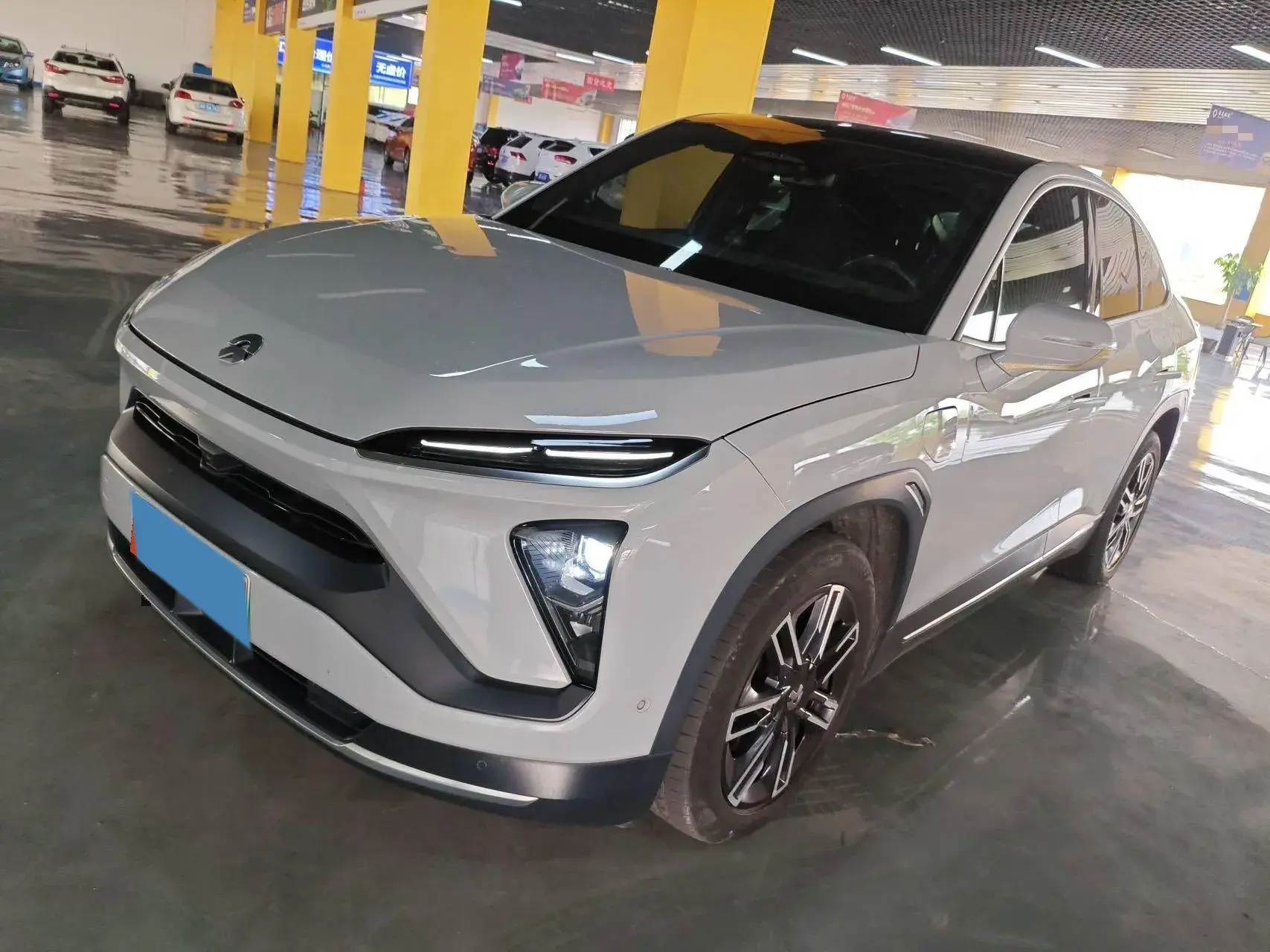 2020 NIO EC6 view 1