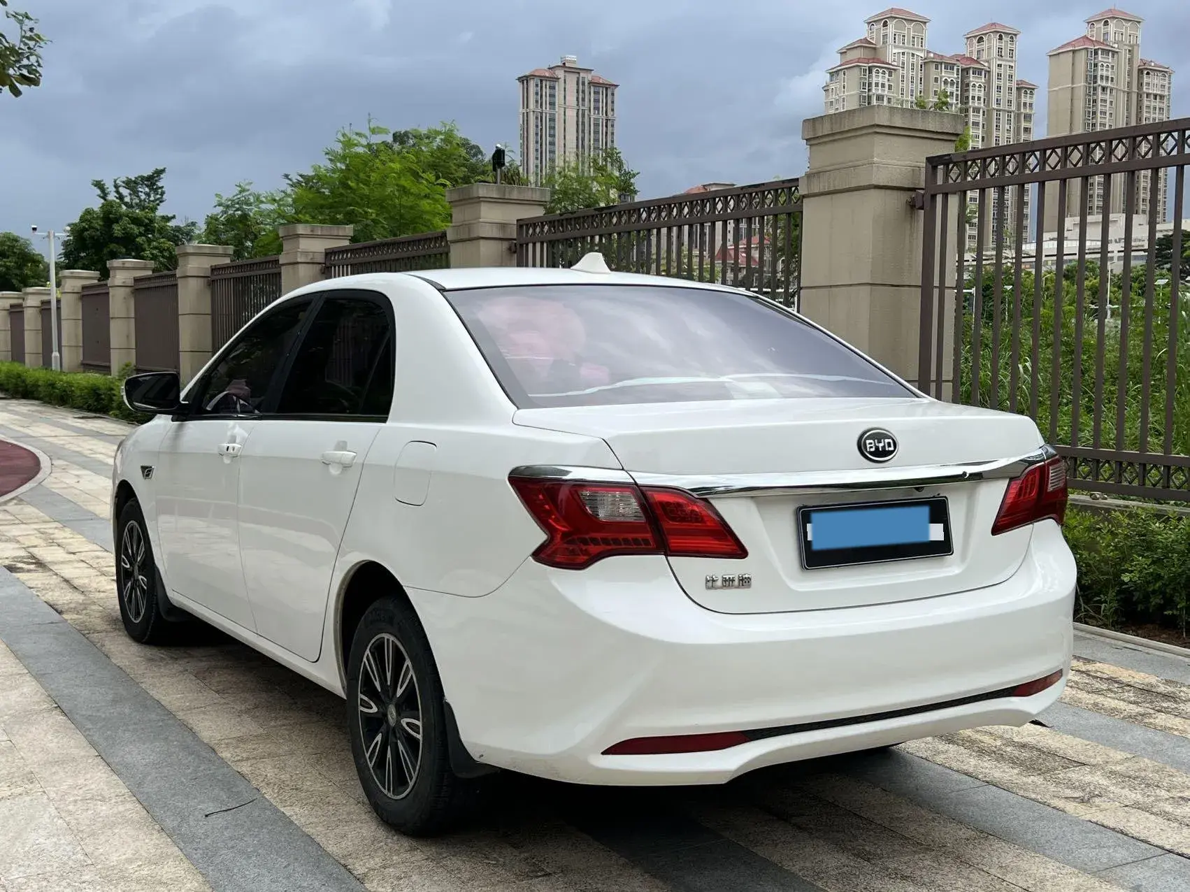 2016 BYD F3 thumbnail 4